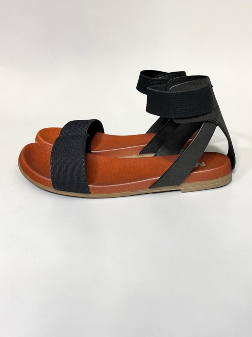 🌻NEW in box MIA Ember Sandals Black Wide Band Elastic Ankle Wrap Footbed Size 6